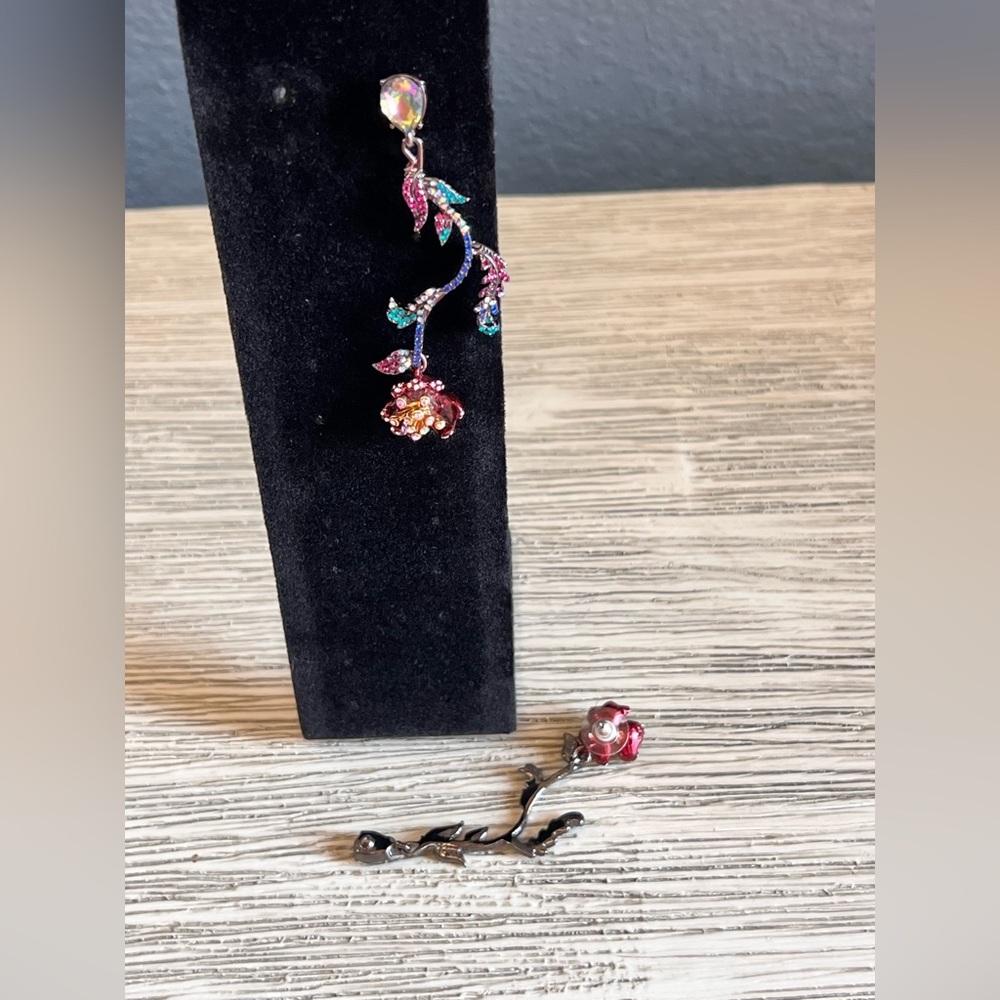 Floral Drop Earrings with Multicolor Crystals - Picture 2 of 3